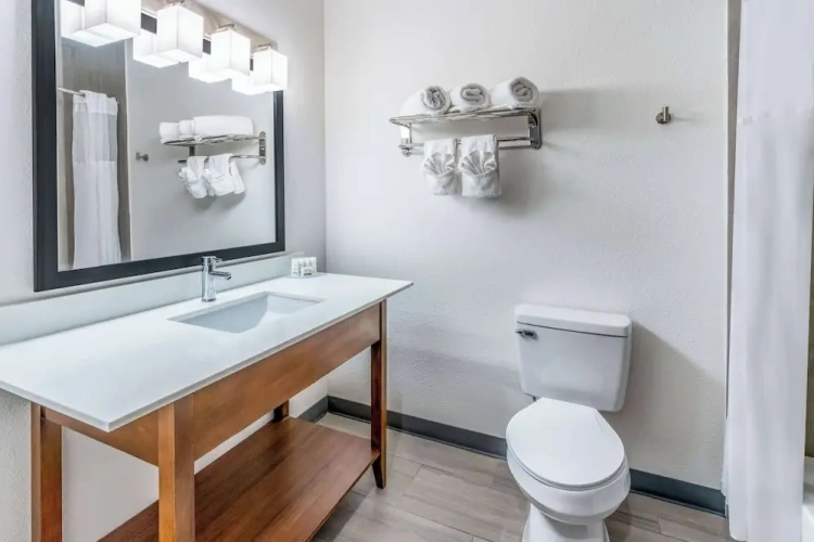 Quadruple Suite