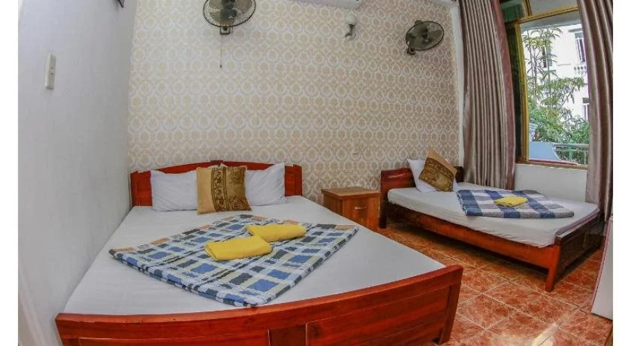 Catba Hostel