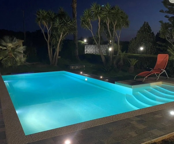 3 Bedrooms Villa with garden view