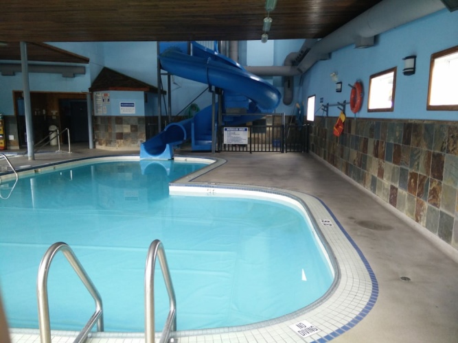 Days Inn by Wyndham Golden photo 18