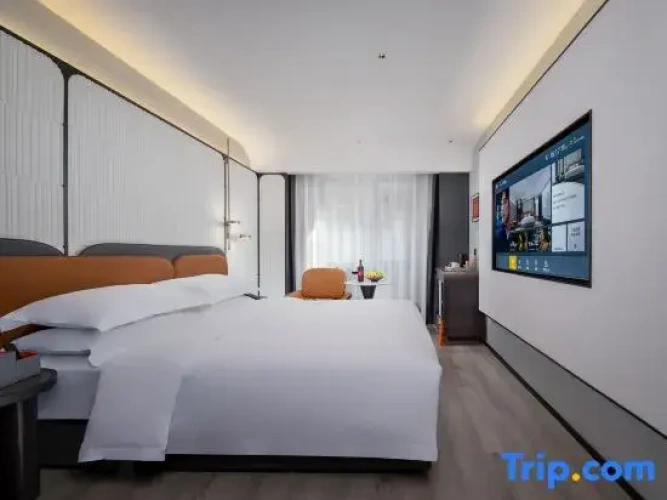 Quadruple Family Suite