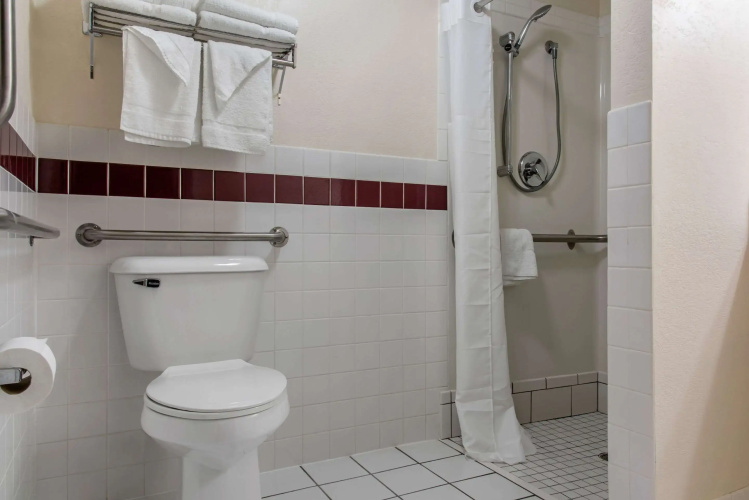 New Prague Inn & Suites