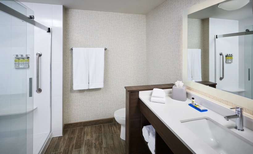 Holiday Inn Express Niagara-On-The-Lake photo 11