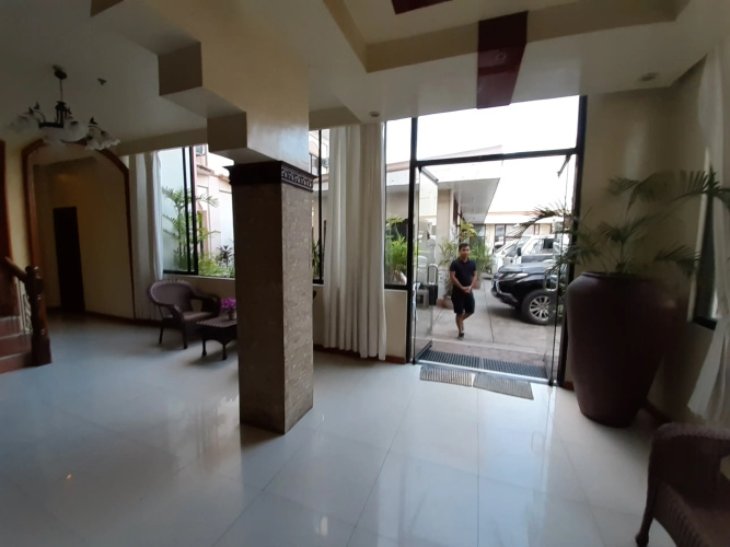 Aquari Travellers Suites
