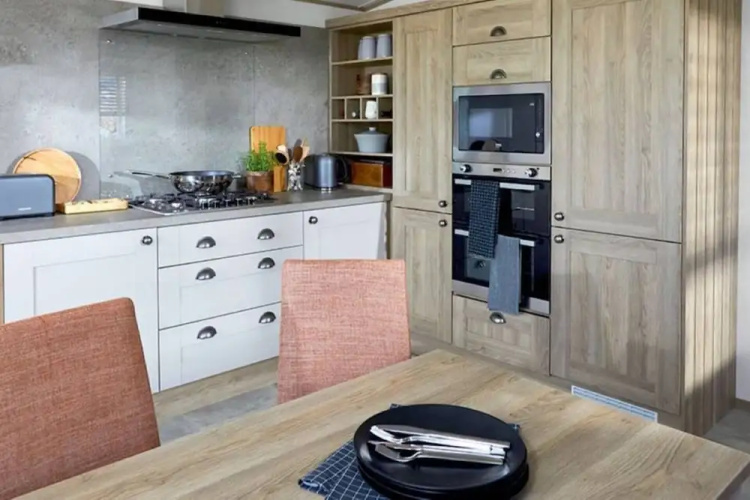 The Long House Bed & Breakfast