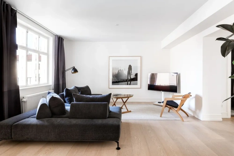 3 Bedrooms Luxury Apartment