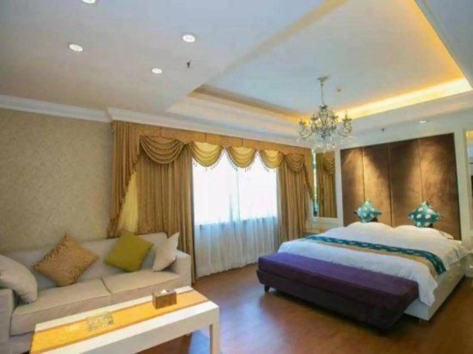 Xianshan Liuyun Holiday Hotel