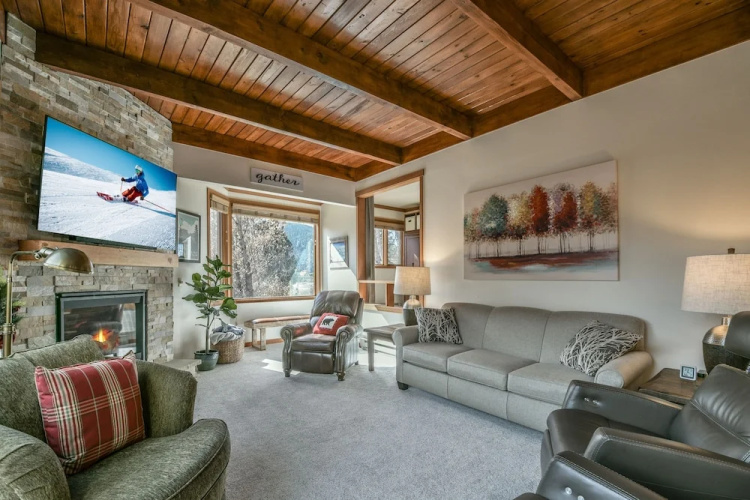 Tennis Townhomes 1336