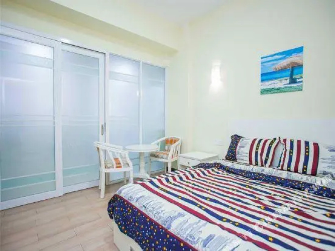 366 White-collar Apartment