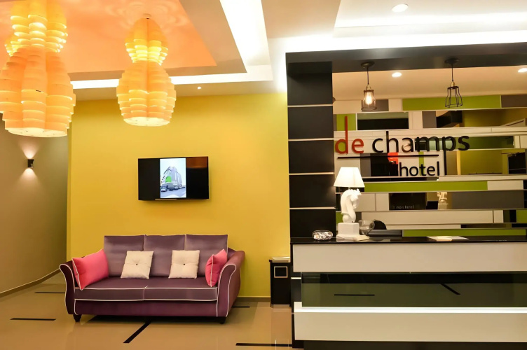 De Champs Hotel