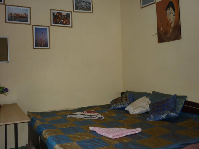 Aniket Paying Guest House