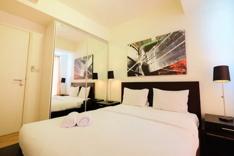 2 Bedrooms Apartment