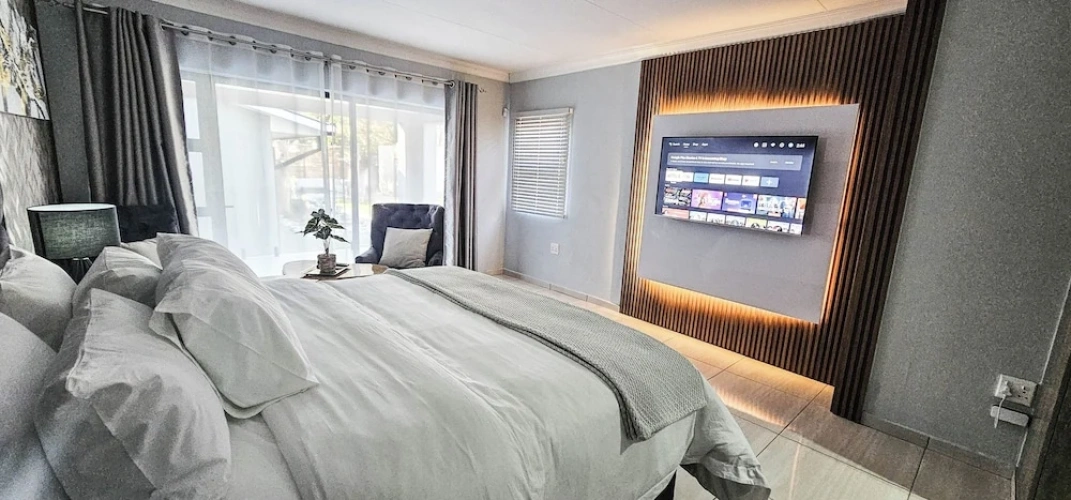 Executive Double Suite with balcony and with pool view
