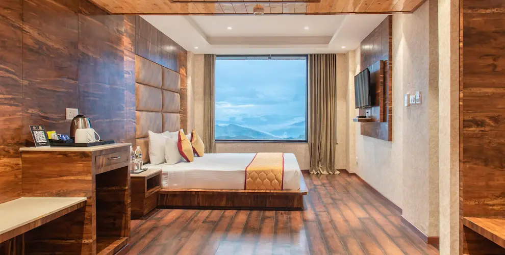 Grand room