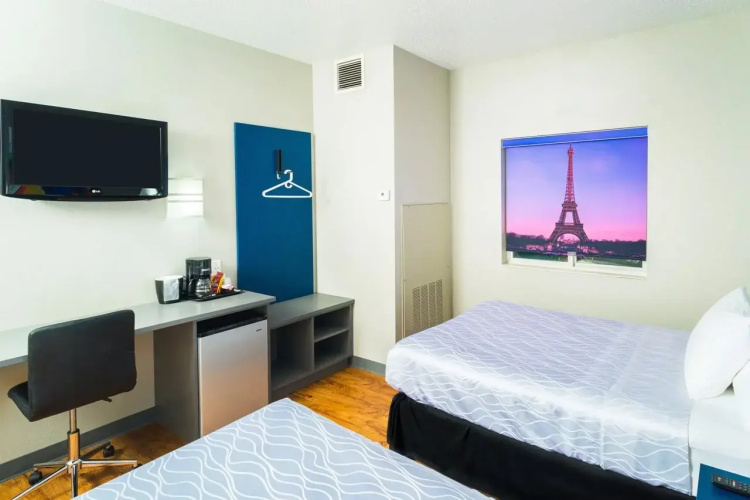 Studio Z Ascend Hotel Collection