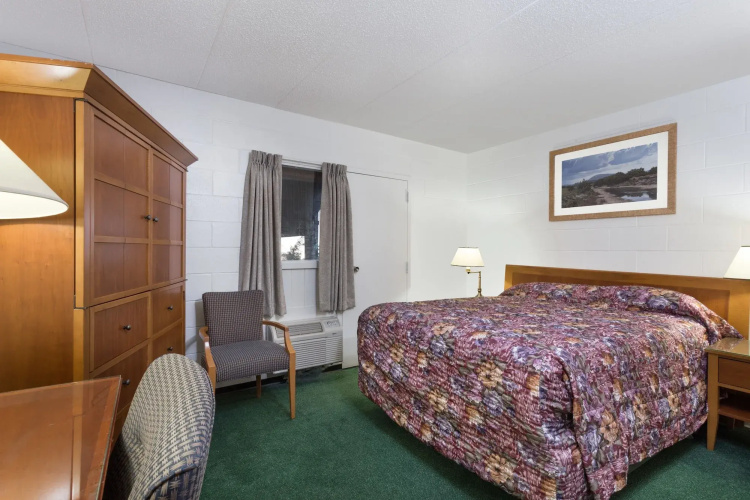 Moosejaw Inn