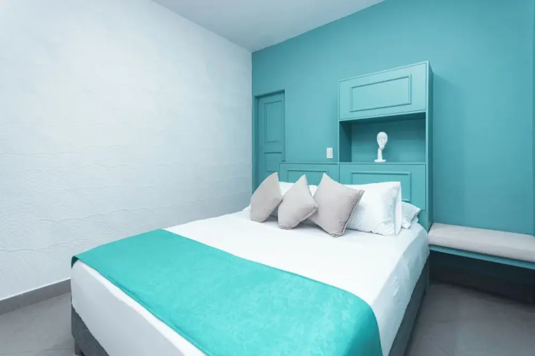 Hotel Chromatic