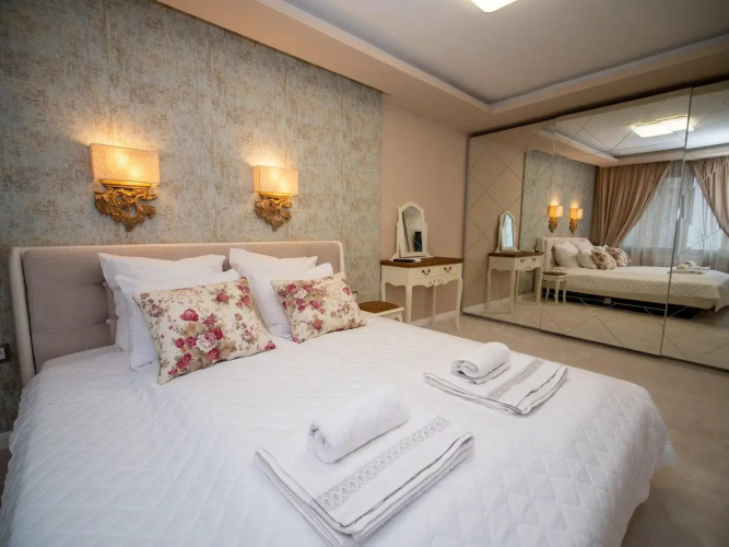 Paradise Center Apartment 1