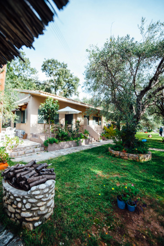 Direne Bungalows