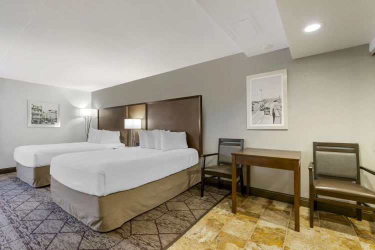 Standard Quadruple room