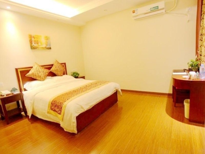 Standard Double room with view