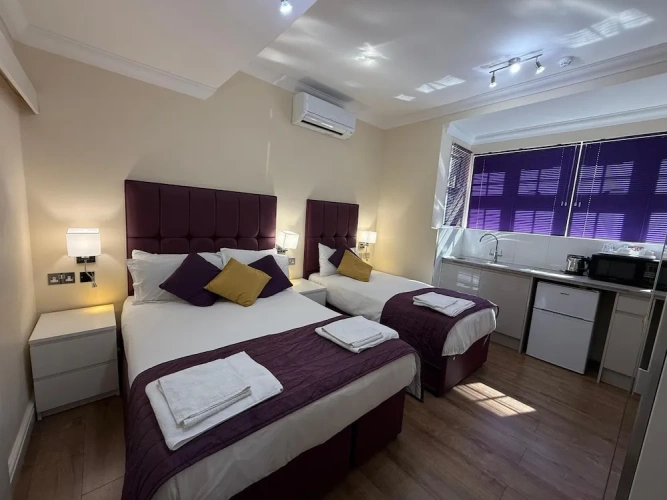 Standard Twin room