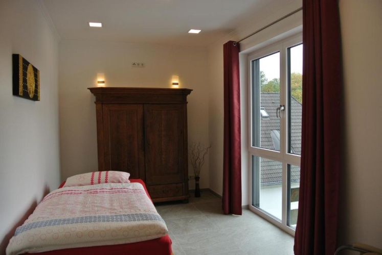 3 Bedrooms Apartment