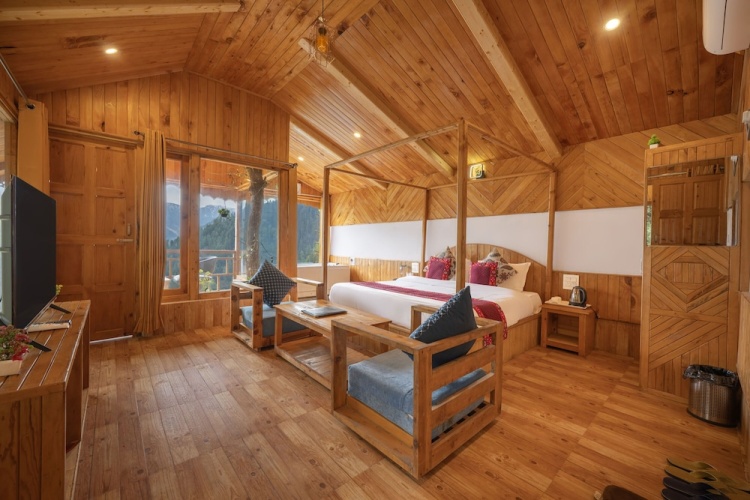 Premier room