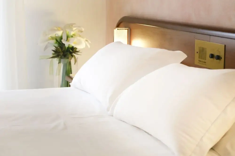 Superior Double room with balcony and with partial sea view