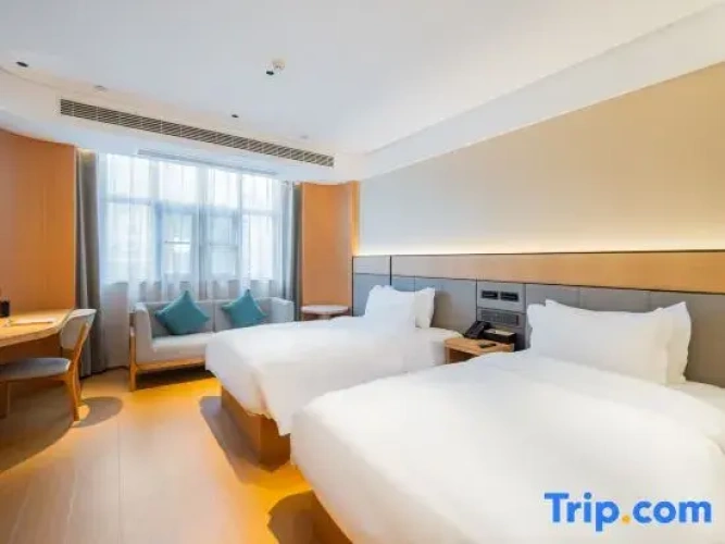 Standard Double room with view