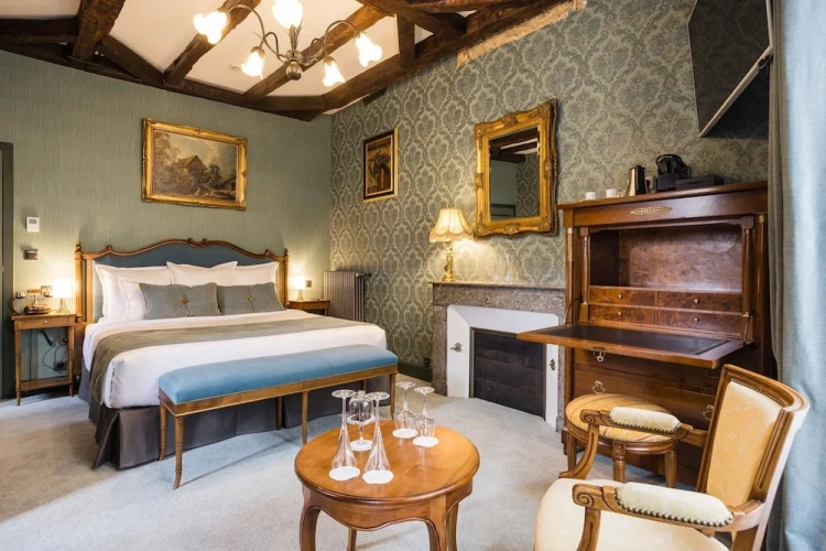 Standard room with balcony