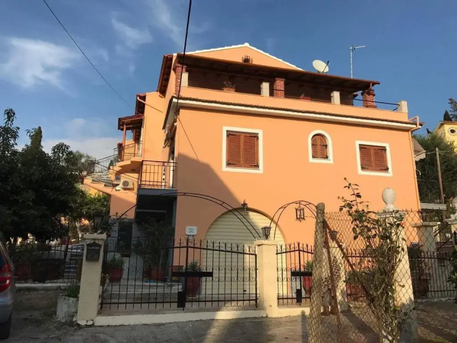 Villa Anna Apartments