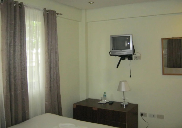 Sikatuna Beach Hotel