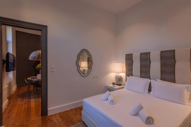 Art Pantheon Apartment (Two-Bedrooms)