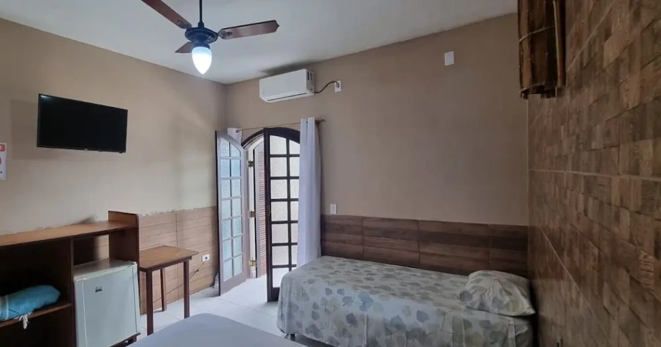 Quadruple Suite with pool view