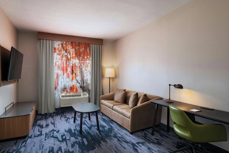 1 Bedroom Suite