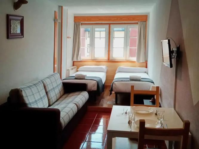 Apartamentos Las Tuyas 3000