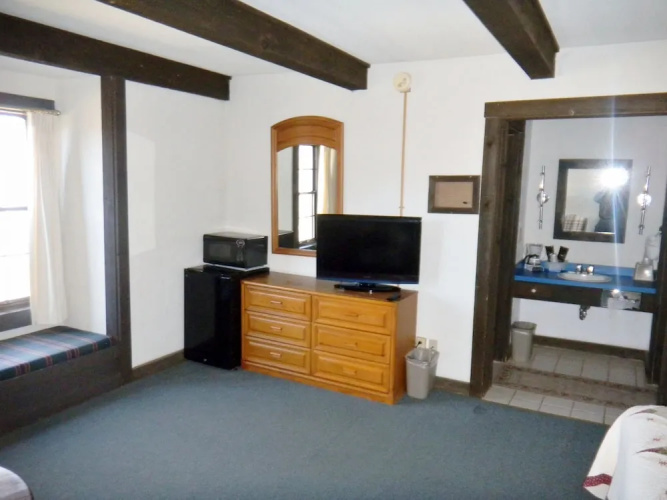 Beech Mountain Inns