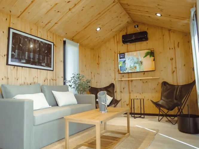 Bodega Iaccarini Wine Lodge by BT Homes