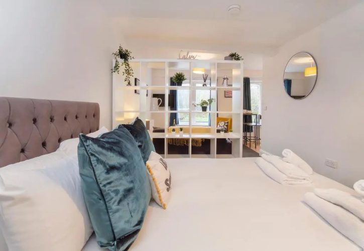 Abbotts Mews - Studio Apartment