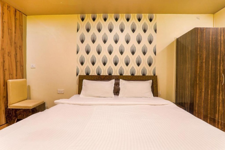 Deluxe Single room