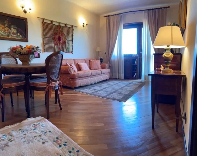 2 Bedrooms Cottage