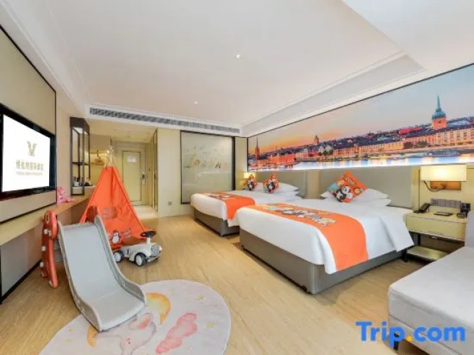 Standard Twin Family room