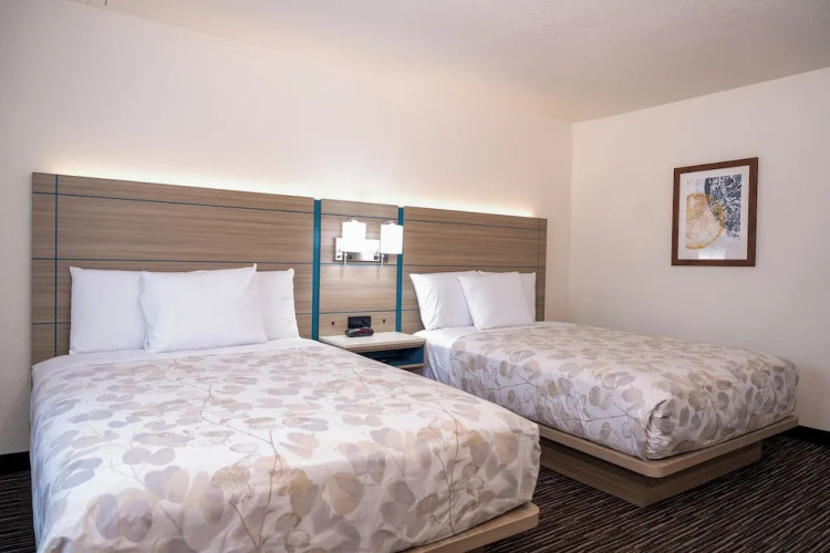 Lemon Heights Inn