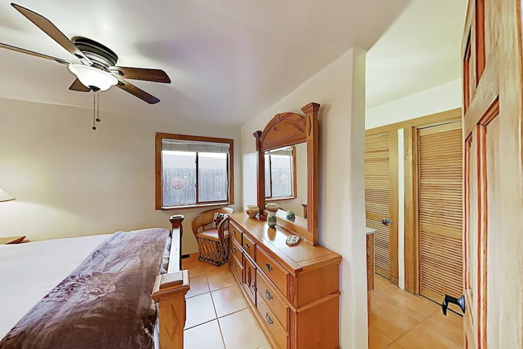 Southwest-chic W/ Private Yard 2 Bedroom Condo