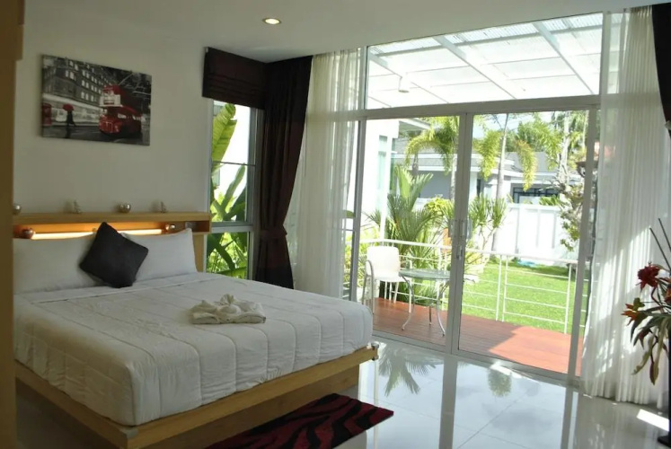 Siam Twins Villa A