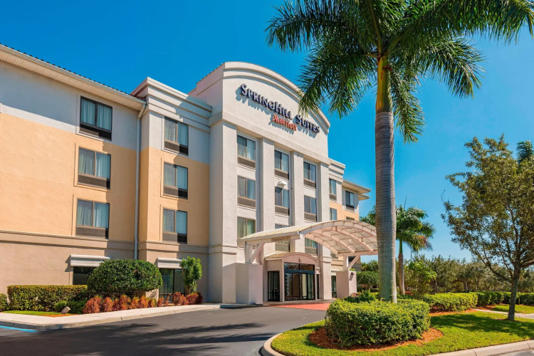 Springhill Suites By Marriott Fort Myers Airport - Fort Myers, FL