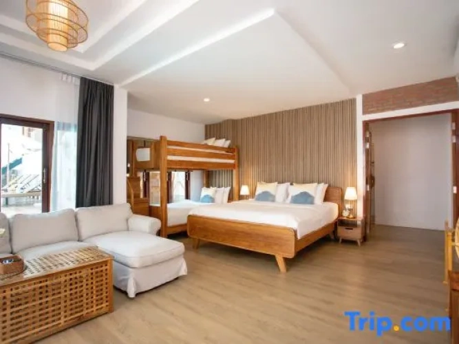 2 Bedrooms Villa