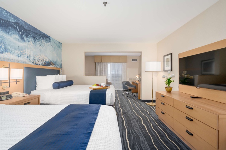 Quadruple Suite