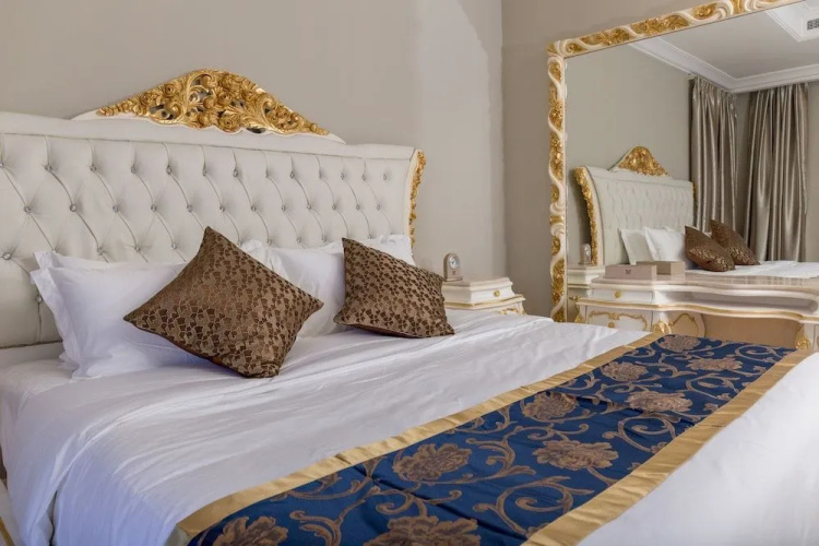 Bravoway Villa A29 in Palm Jumeirah